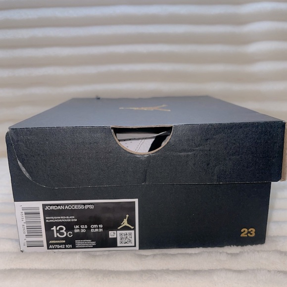 Air Jordan Access Basketball Shoes - Picture 11 of 11